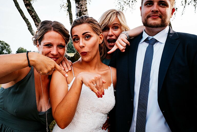 Hochzeitsfotografie mit Bildern von Familie und Freunden